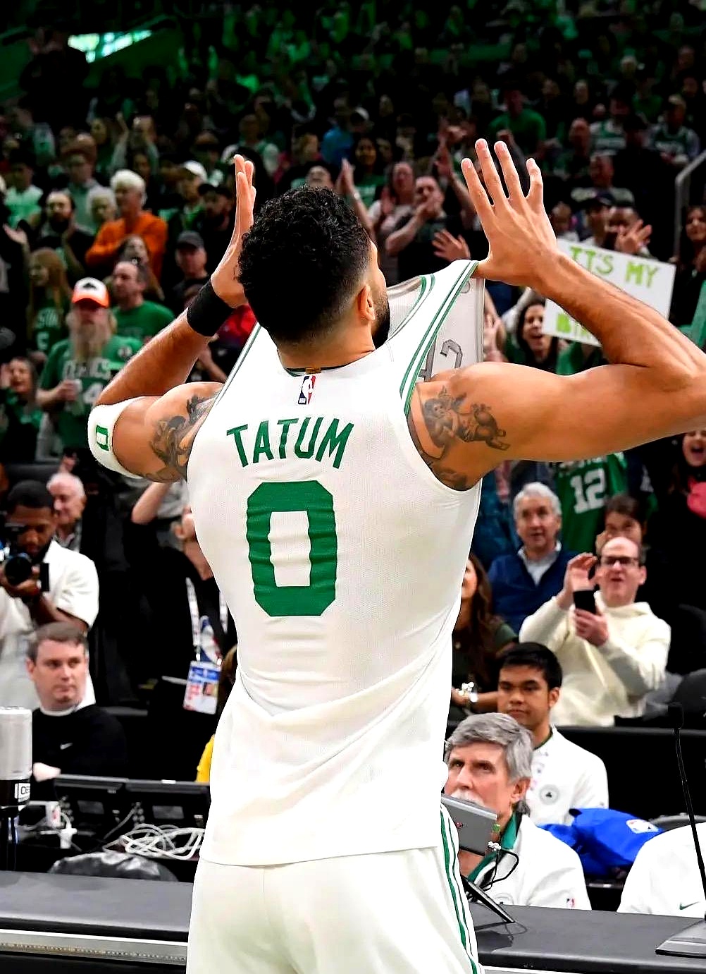 风云突变！波士顿凯尔特人今晚刷新队史纪录，德国杯版图或变，球迷炸锅，高层口径保持一致的简单介绍