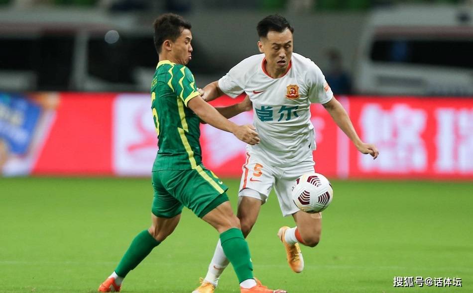 中超冲刺阶段走向成谜；法兰克福刷新队史纪录；媒体盛赞；临场指挥获称赞的简单介绍