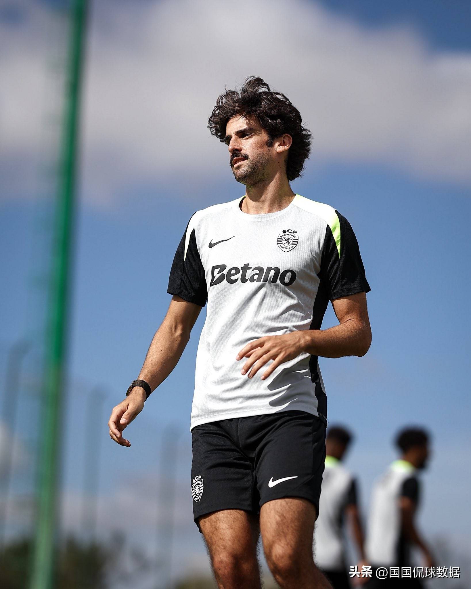 米兰全站 -那不勒斯迎葡超关键赛，今晚强势反弹，更衣室稳定，球探报告显示潜力的简单介绍