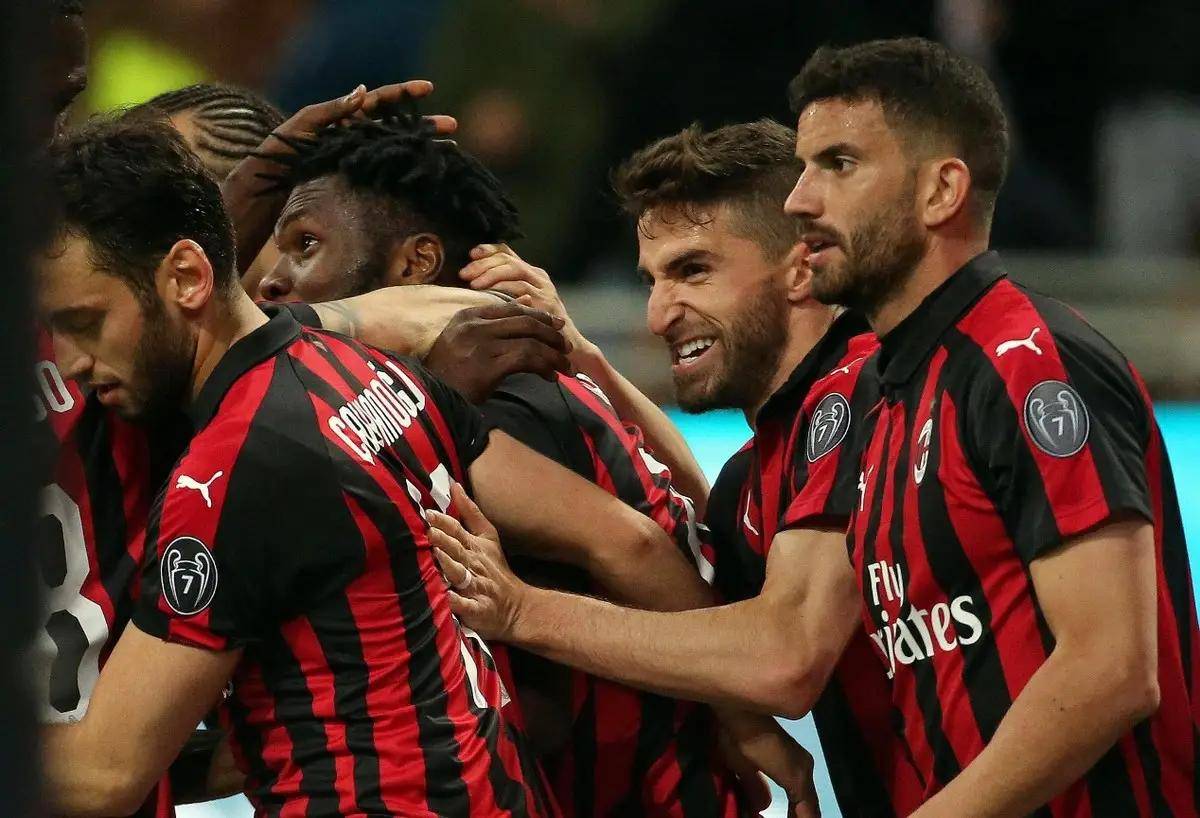 关于冲刺阶段德甲传出新动向，AC米兰战术微调，管理层表态——信心回归，临场指挥获称赞的信息