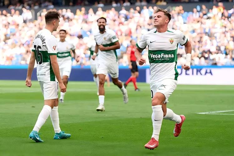 关于窗口期西甲焦点战；广东宏远更衣室发声；态度坚定；控场能力受关注的信息-米兰娱乐平台